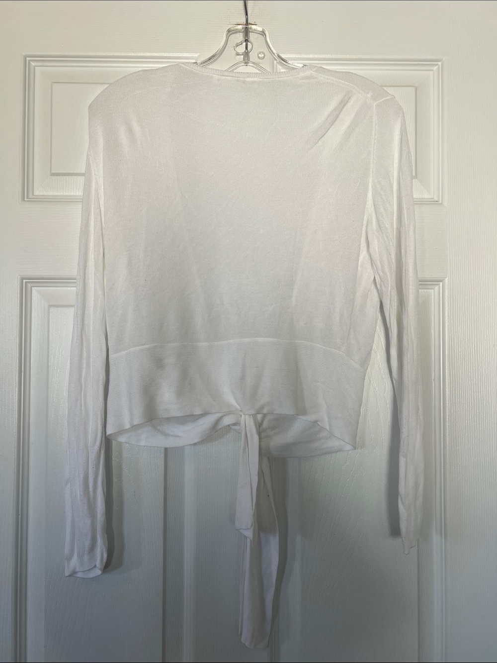 cleo White Tie-Front Long Sleeve Crop Top - Picture 4 of 4